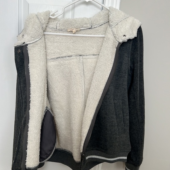 Mysteree Jacket - Picture 2 of 5